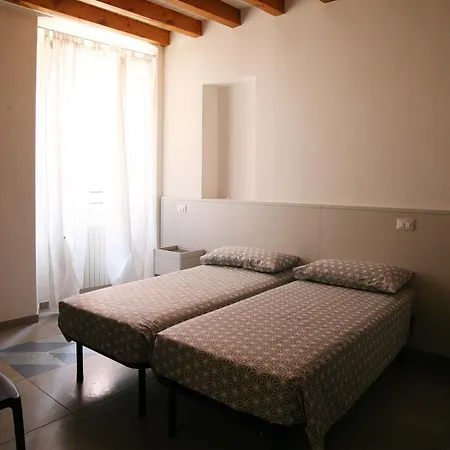 Degli Acrobati * 布雷西亚